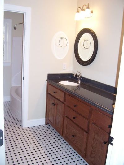 sgl hall bath van   floor
