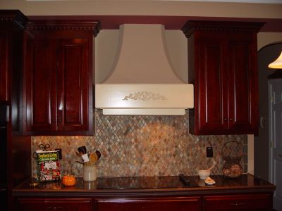 mas kitchen hood and splash
